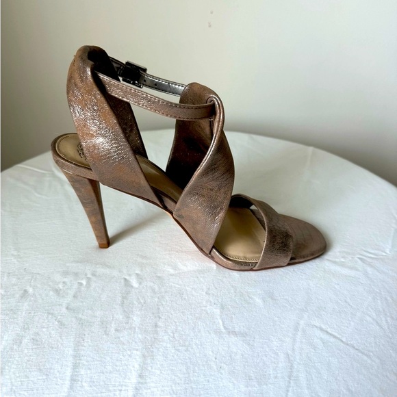 Vince Camuto Kalintie Leather Sandals - Picture 4 of 7
